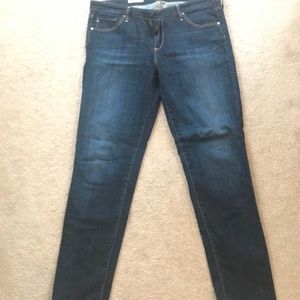 AG Stilt Cigarette Jeans